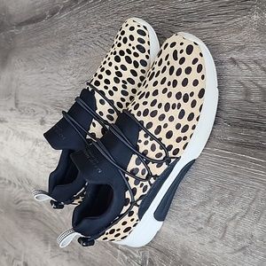 Mark Nason Los Angeles Mayfair Pantera Print Sneaker 7.5